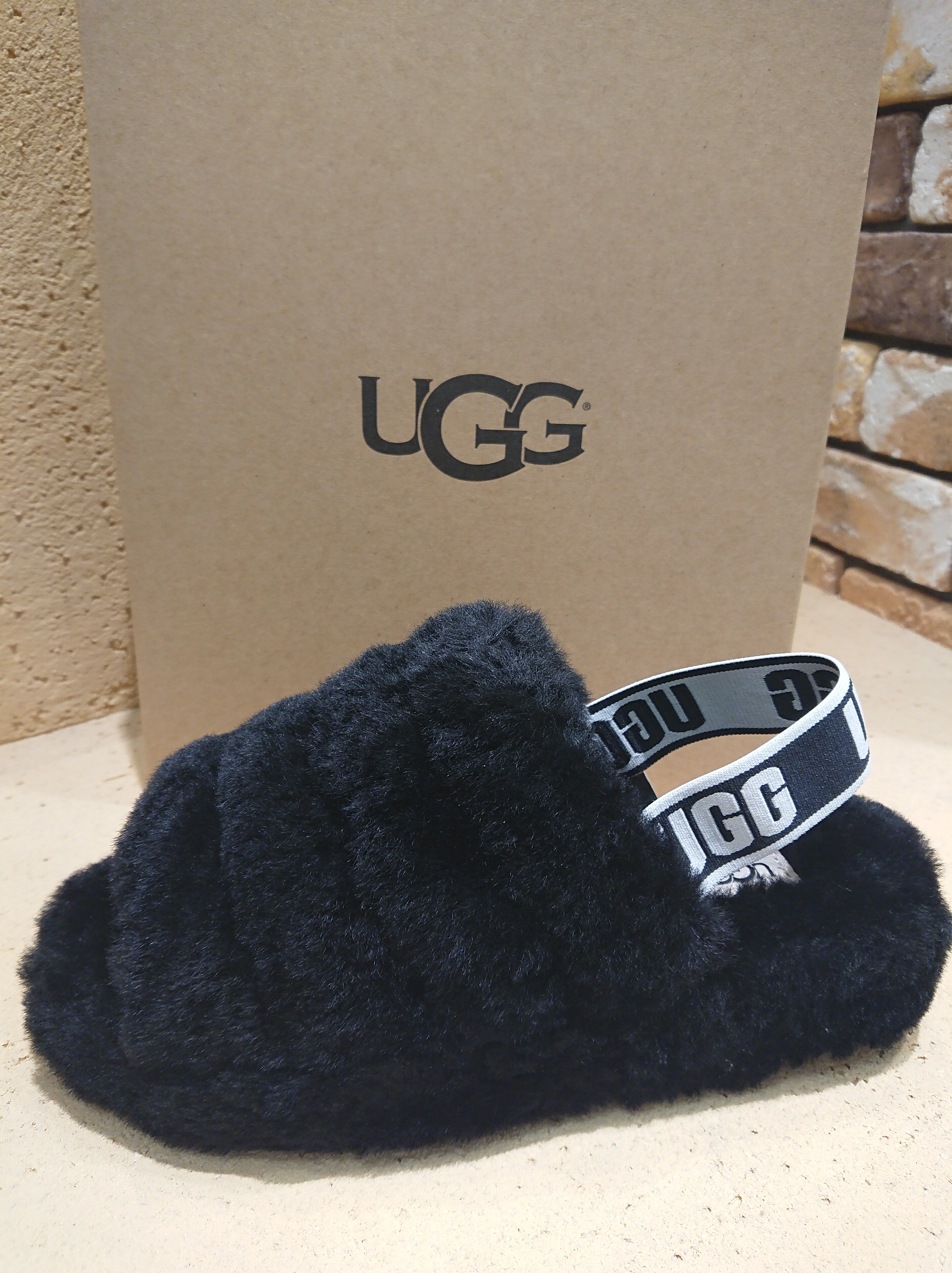 新入荷 Ugg アグ Fluff Yeah Slide フラッフ イヤー スライド サンダル ボワール インターナショナル Voir International