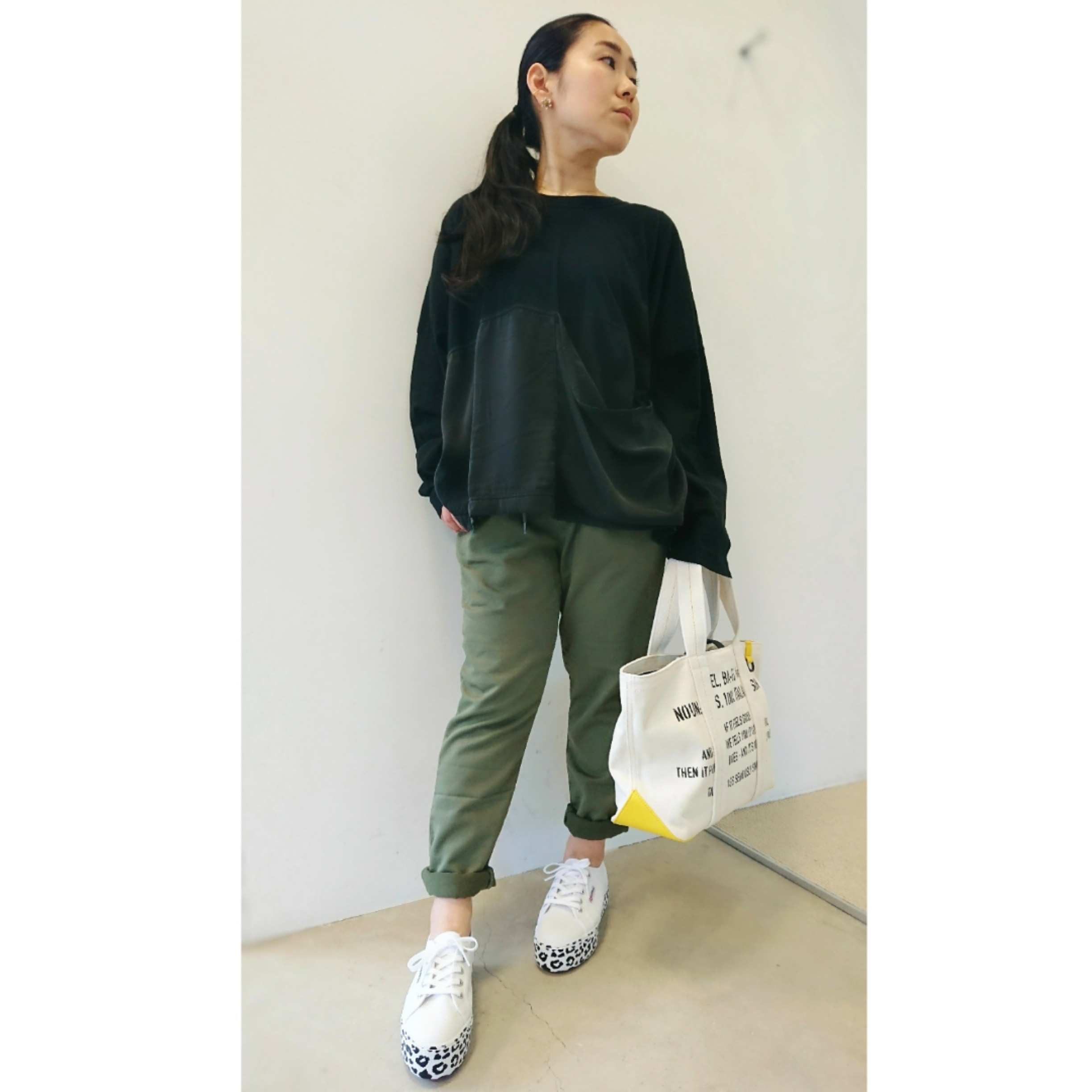 コーディネート Yanuk デニットパンツ Superga スニーカーコーデ ボワール インターナショナル Voir International